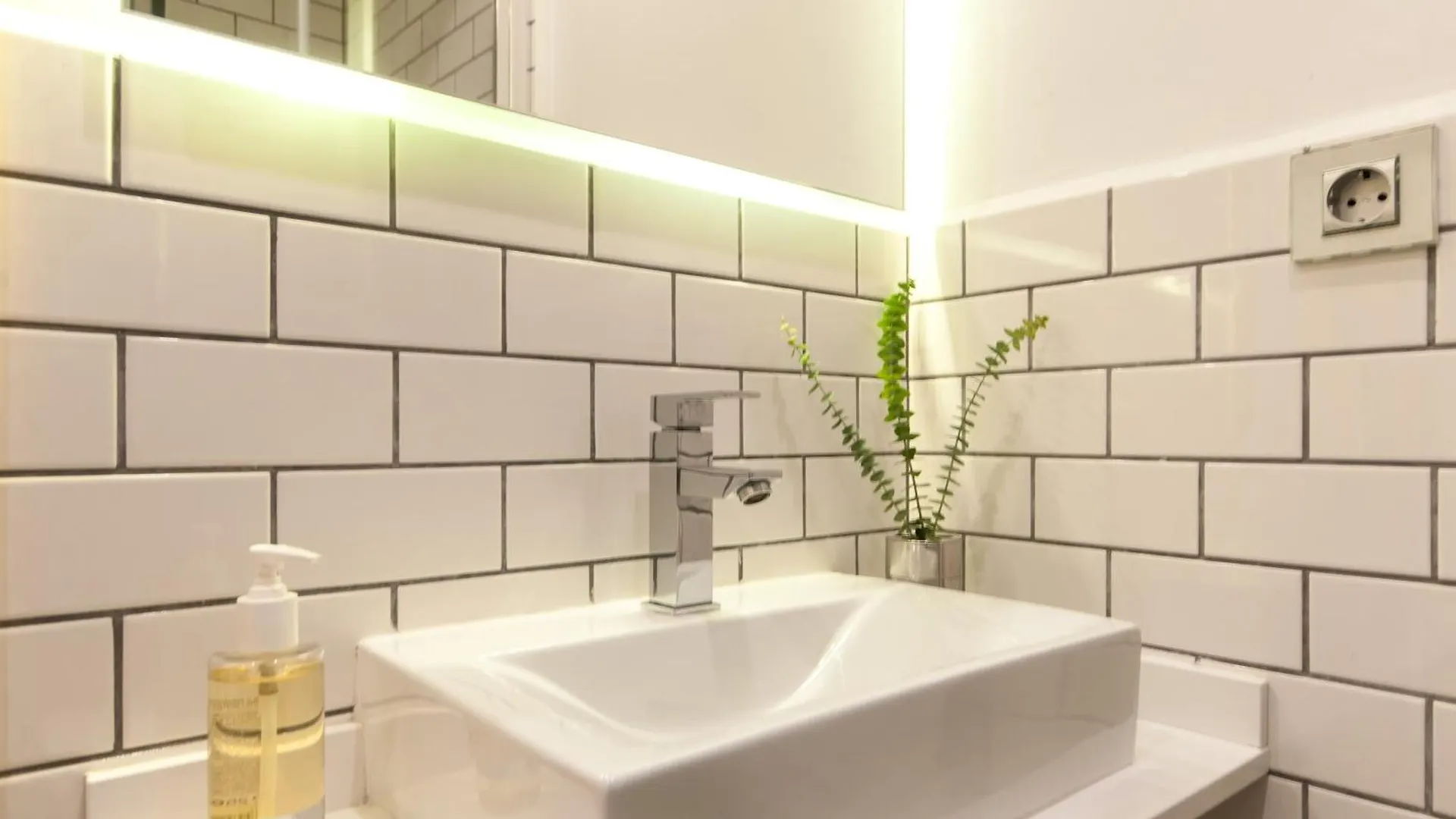 Casa Pilar Central By Myrentalhost Barcelona Apartment